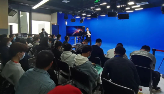   开照相馆去哪里培训